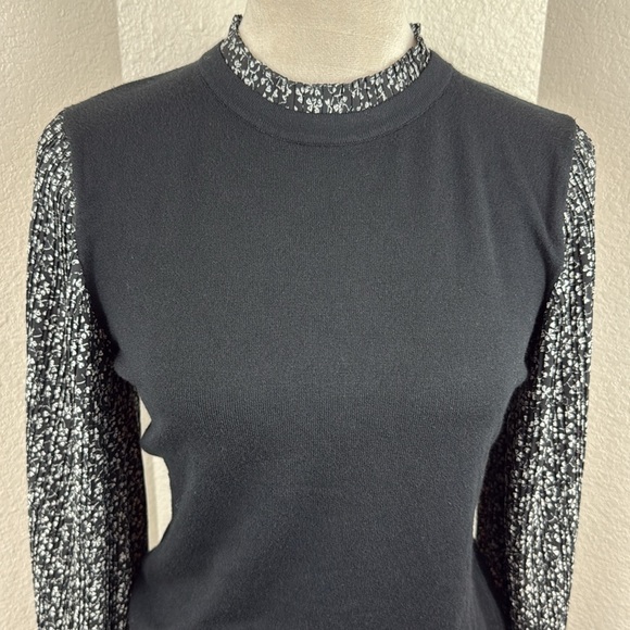 Sioni Milano Black Floral Sleeve Blouse Size Small NWT - Picture 6 of 9